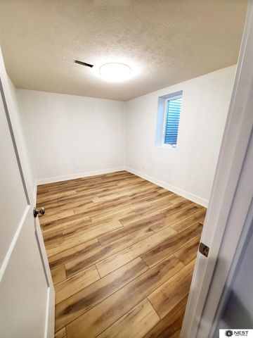 4241 Briarpark Drive, Lincoln, NE 68516