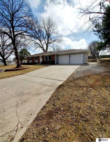 4241 Briarpark Drive, Lincoln, NE 68516