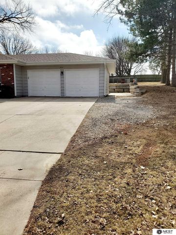 4241 Briarpark Drive, Lincoln, NE 68516