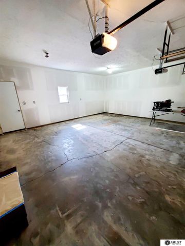 4241 Briarpark Drive, Lincoln, NE 68516