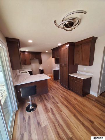 4241 Briarpark Drive, Lincoln, NE 68516