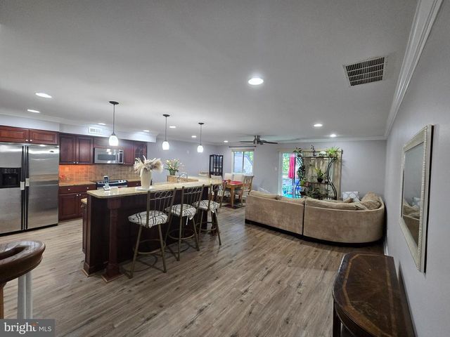 131 WOODGATE LN #21, Paoli, PA 19301