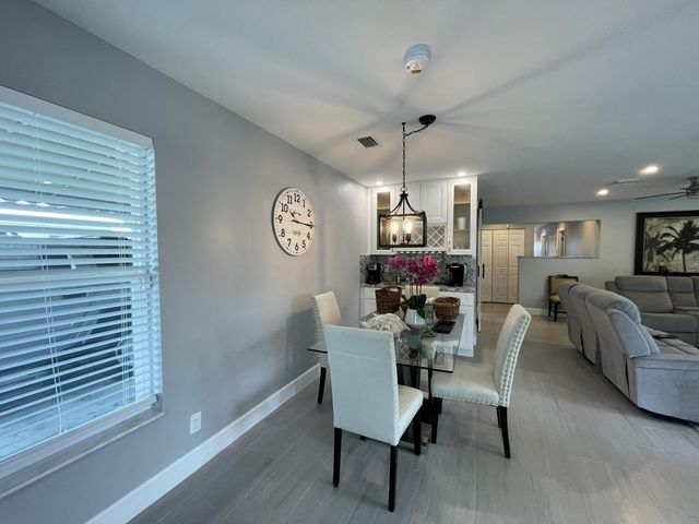 222 SE 3RD Street, Boynton Beach, FL 33435