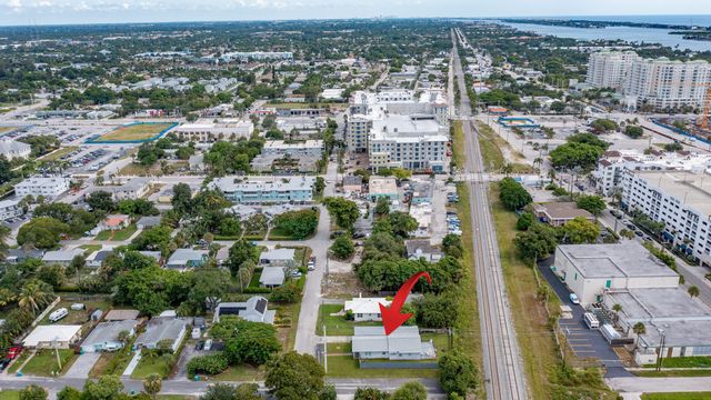 222 SE 3RD Street, Boynton Beach, FL 33435