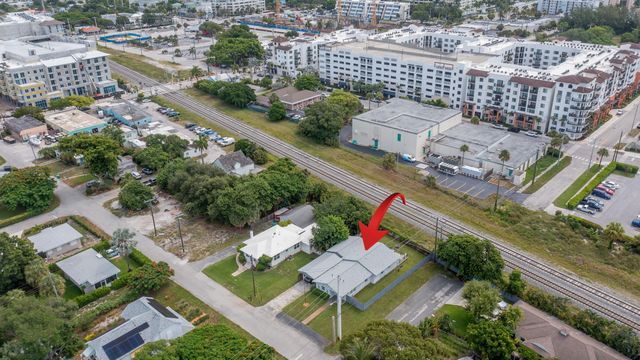 222 SE 3RD Street, Boynton Beach, FL 33435