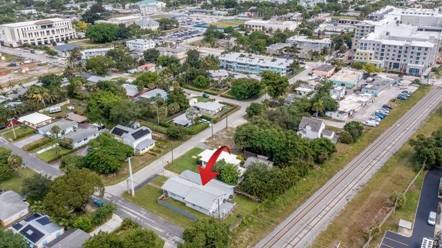 222 SE 3RD Street, Boynton Beach, FL 33435