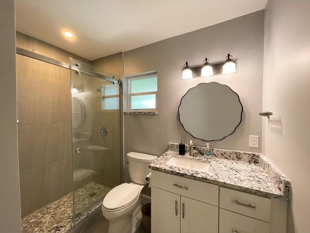 222 SE 3RD Street, Boynton Beach, FL 33435