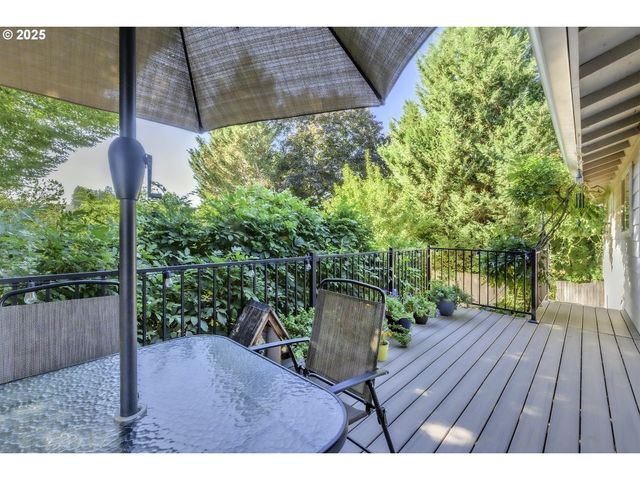 1104 MAGNOLIA Way, Forest Grove, OR 97116