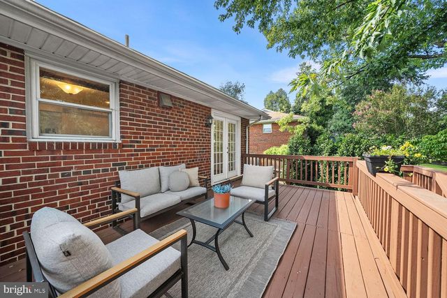 2305 PEGGY LN, Silver Spring, MD 20910