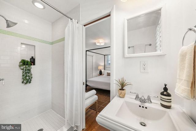 2305 PEGGY LN, Silver Spring, MD 20910