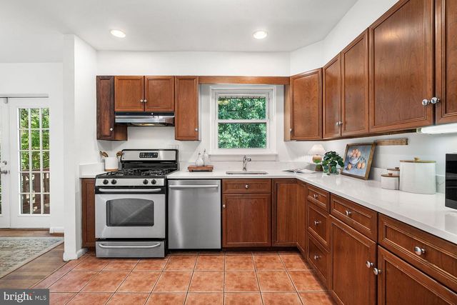 2305 PEGGY LN, Silver Spring, MD 20910