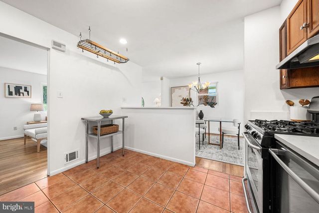 2305 PEGGY LN, Silver Spring, MD 20910