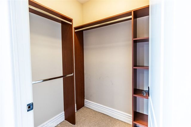 10862 Bloomfield 203, Toluca Lake, CA 91602