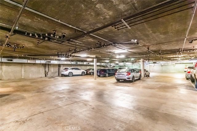 10862 Bloomfield 203, Toluca Lake, CA 91602