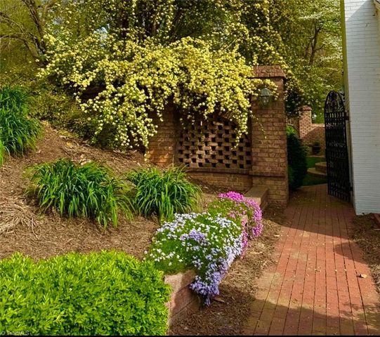 1621 Neelley Road, Pleasant Garden, NC 27313