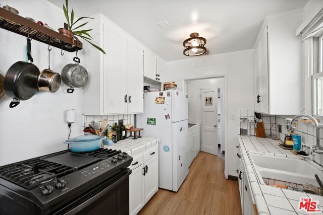 17646 Delano Street, Los Angeles, CA 91316