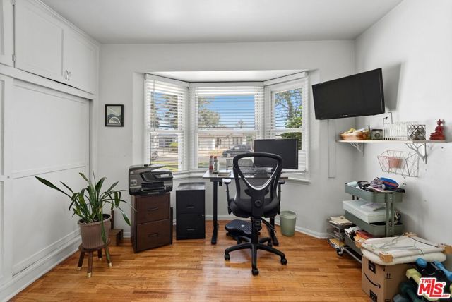 17646 Delano Street, Los Angeles, CA 91316
