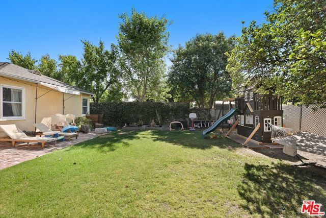 17646 Delano Street, Los Angeles, CA 91316
