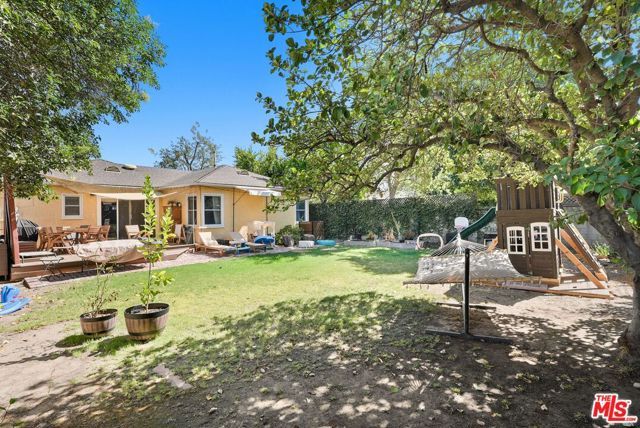 17646 Delano Street, Los Angeles, CA 91316