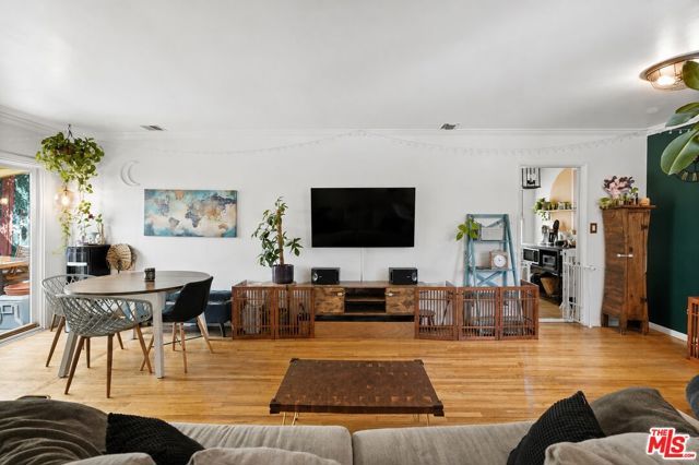 17646 Delano Street, Los Angeles, CA 91316