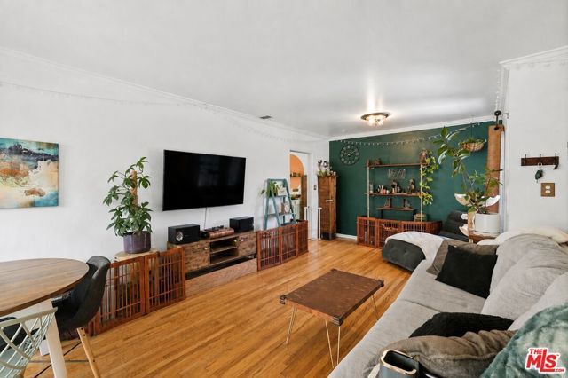 17646 Delano Street, Los Angeles, CA 91316