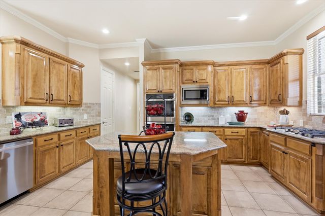 4629 Manor Way, Flower Mound, TX 75028