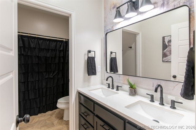 9225 E 116th Street North, Owasso, OK 74055