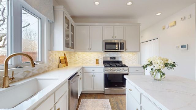 2012 12th Ave, S, Nashville, TN 37204