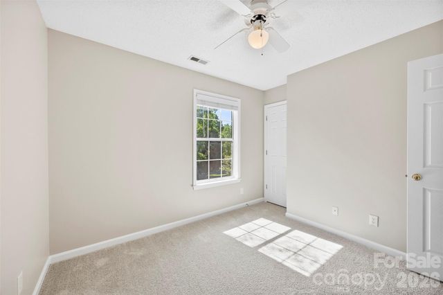 6004 Downfield Wood Drive, Charlotte, NC 28269
