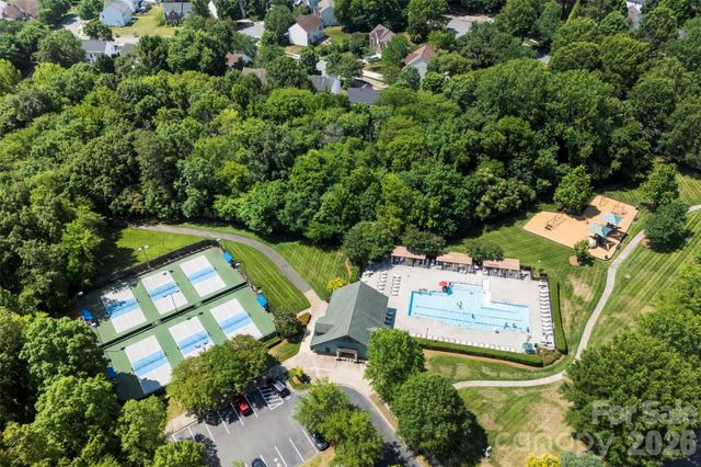 6004 Downfield Wood Drive, Charlotte, NC 28269
