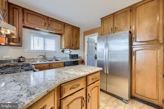 1492 LEONARD ST, York, PA 17404