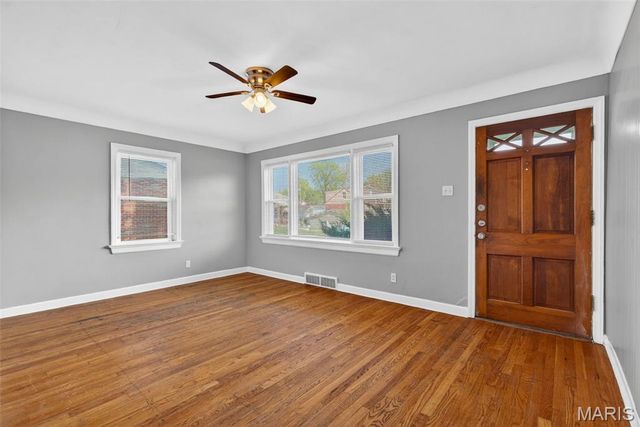 9233 Meadowbrook Lane, Overland, MO 63114