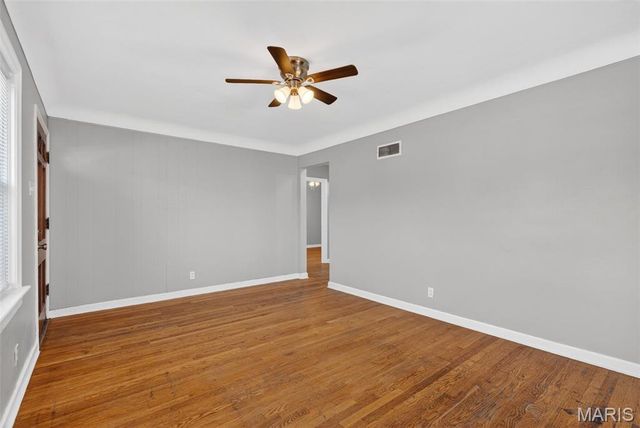 9233 Meadowbrook Lane, Overland, MO 63114