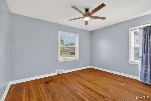 9233 Meadowbrook Lane, Overland, MO 63114