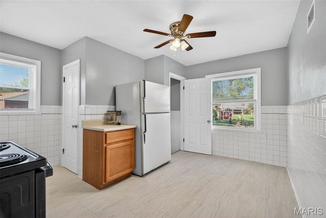 9233 Meadowbrook Lane, Overland, MO 63114