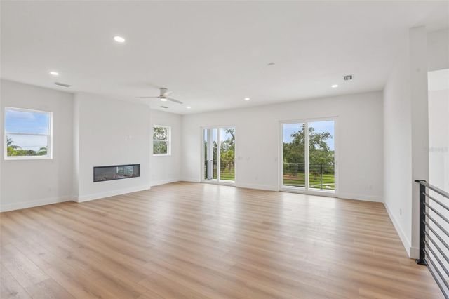 96 SHORE DRIVE, Tarpon Springs, FL 34689
