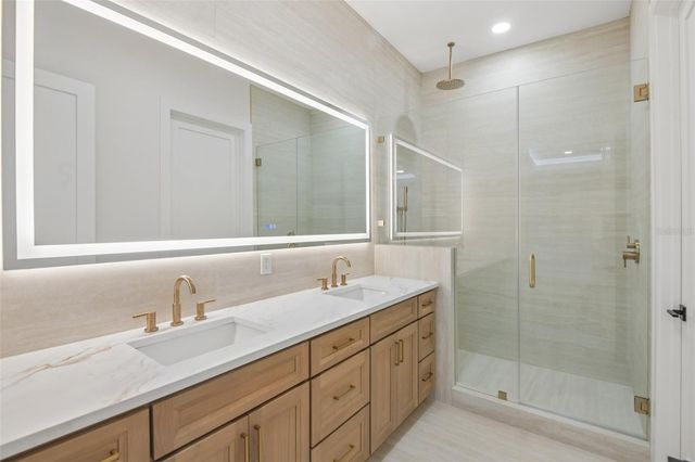 96 SHORE DRIVE, Tarpon Springs, FL 34689