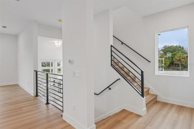 96 SHORE DRIVE, Tarpon Springs, FL 34689