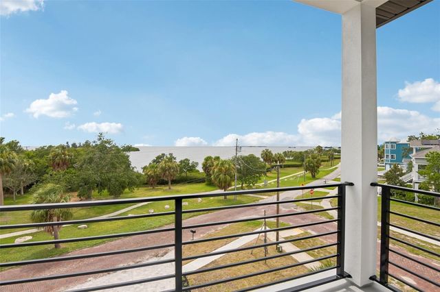 96 SHORE DRIVE, Tarpon Springs, FL 34689