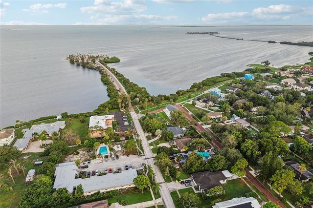 96 SHORE DRIVE, Tarpon Springs, FL 34689