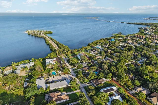 96 SHORE DRIVE, Tarpon Springs, FL 34689