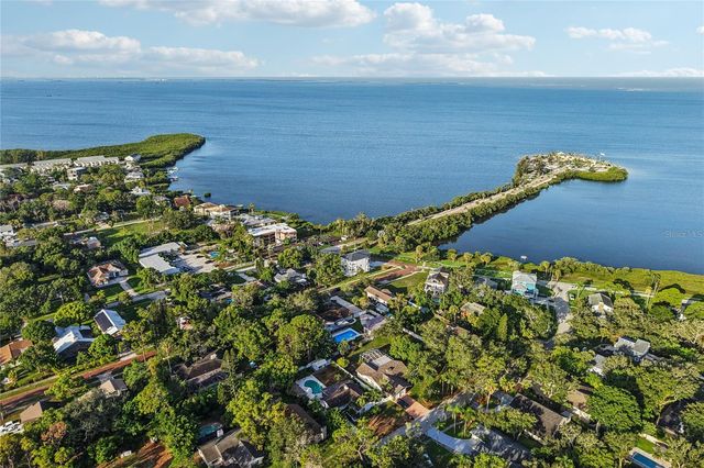 96 SHORE DRIVE, Tarpon Springs, FL 34689