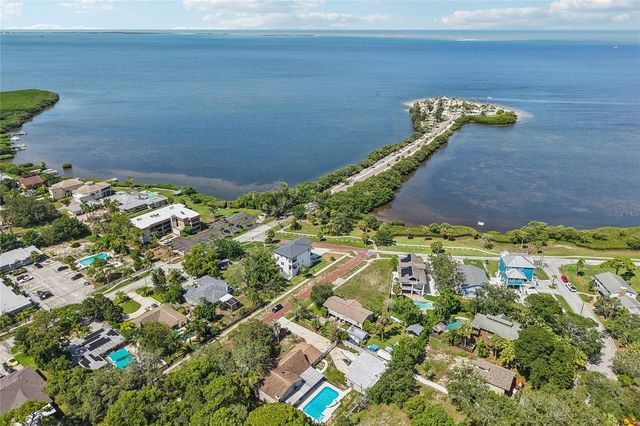 96 SHORE DRIVE, Tarpon Springs, FL 34689