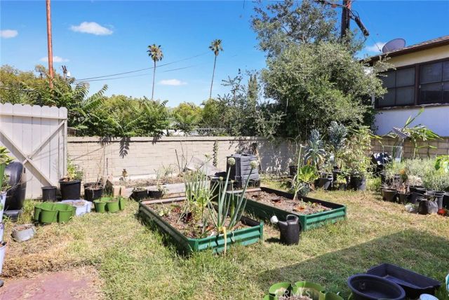 44 N Berkeley Avenue, Pasadena, CA 91107