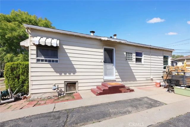 44 N Berkeley Avenue, Pasadena, CA 91107