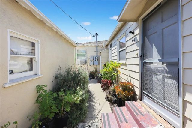 44 N Berkeley Avenue, Pasadena, CA 91107