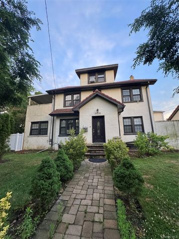 16008 12th Road, Beechhurst, NY 11357