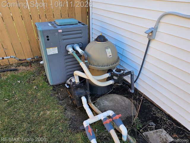 8035 Donna Street, Westland, MI 48185