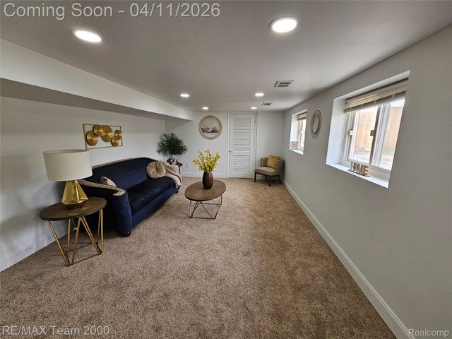 8035 Donna Street, Westland, MI 48185