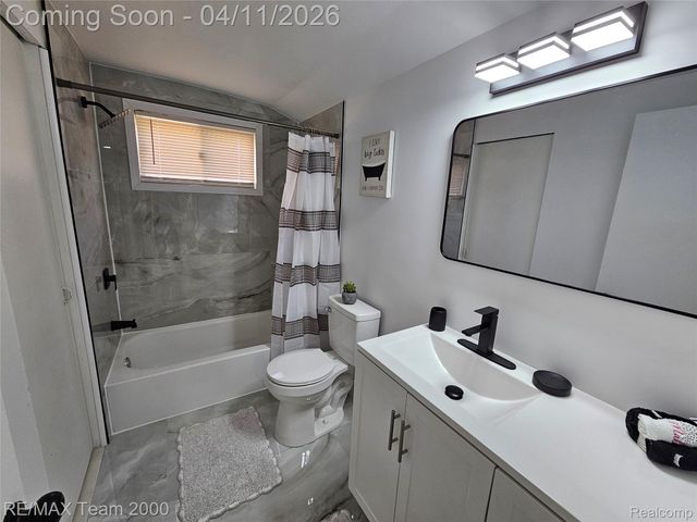 8035 Donna Street, Westland, MI 48185